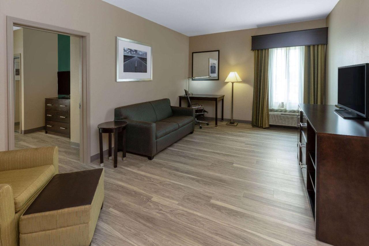 La Quinta Inn & Suites By Wyndham Durant Εξωτερικό φωτογραφία