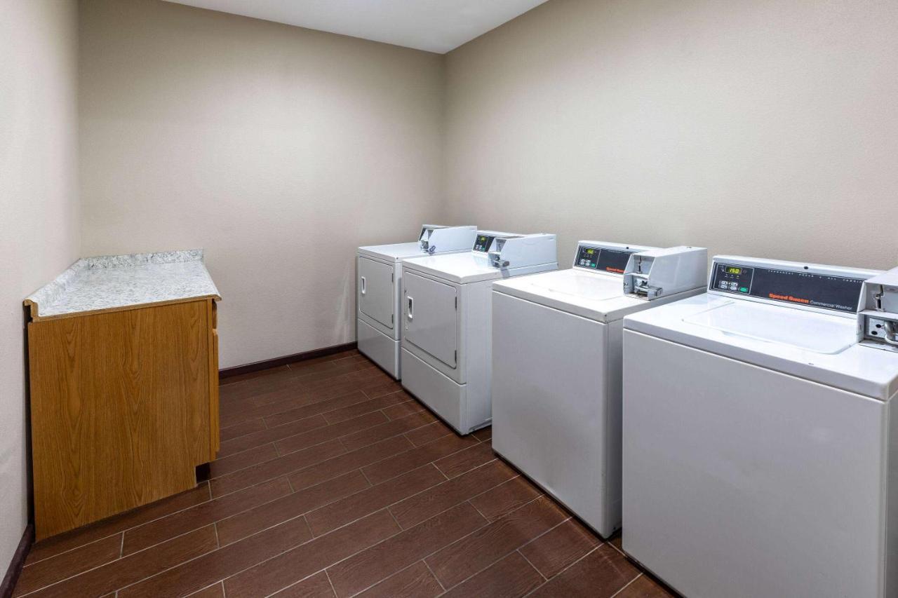 La Quinta Inn & Suites By Wyndham Durant Εξωτερικό φωτογραφία