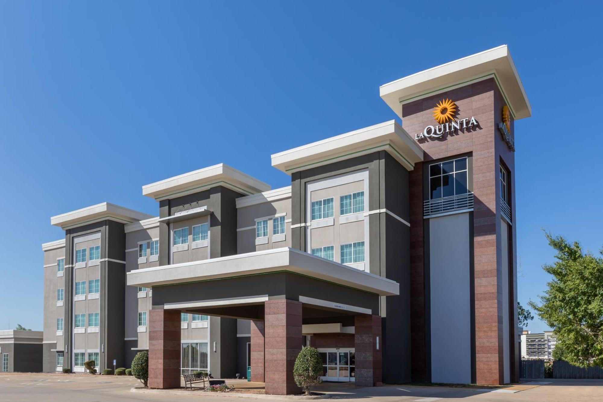 La Quinta Inn & Suites By Wyndham Durant Εξωτερικό φωτογραφία
