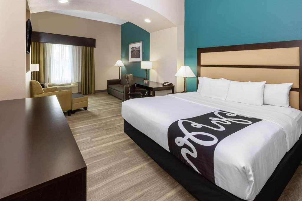 La Quinta Inn & Suites By Wyndham Durant Δωμάτιο φωτογραφία