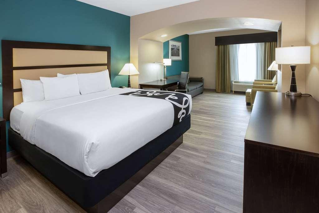 La Quinta Inn & Suites By Wyndham Durant Δωμάτιο φωτογραφία